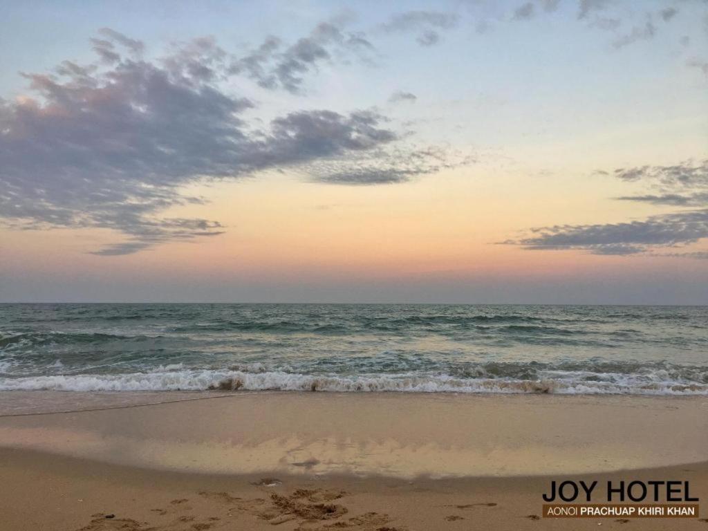 Joy Hotel Prachuap Khiri Khan Ngoại thất bức ảnh