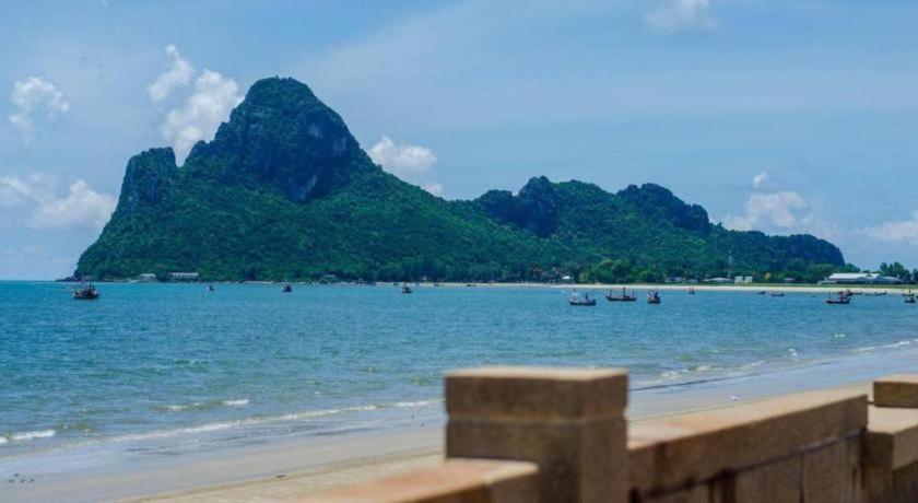 Joy Hotel Prachuap Khiri Khan Ngoại thất bức ảnh
