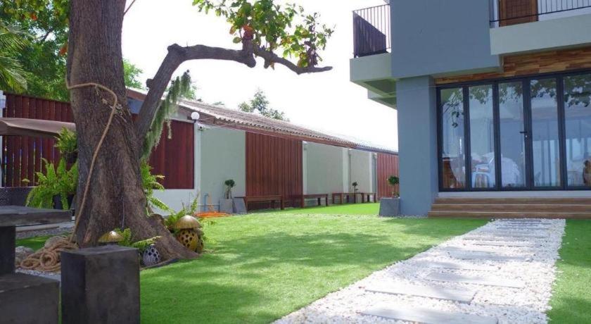 Joy Hotel Prachuap Khiri Khan Ngoại thất bức ảnh