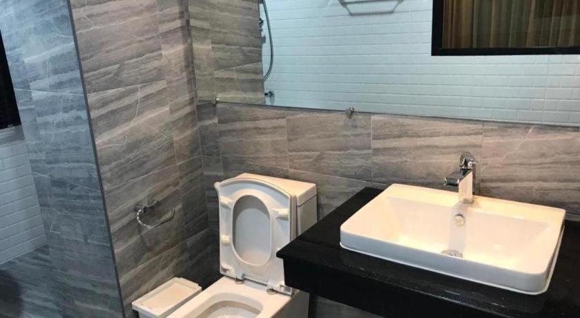 Joy Hotel Prachuap Khiri Khan Ngoại thất bức ảnh